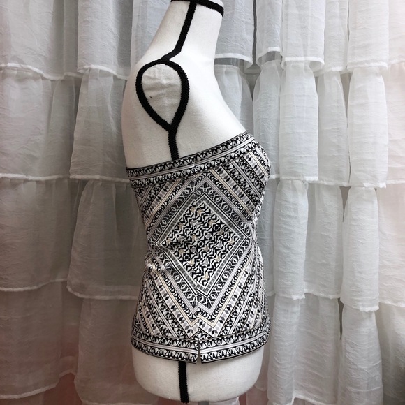 White House Black Marker Strapless Top - Picture 2 of 3